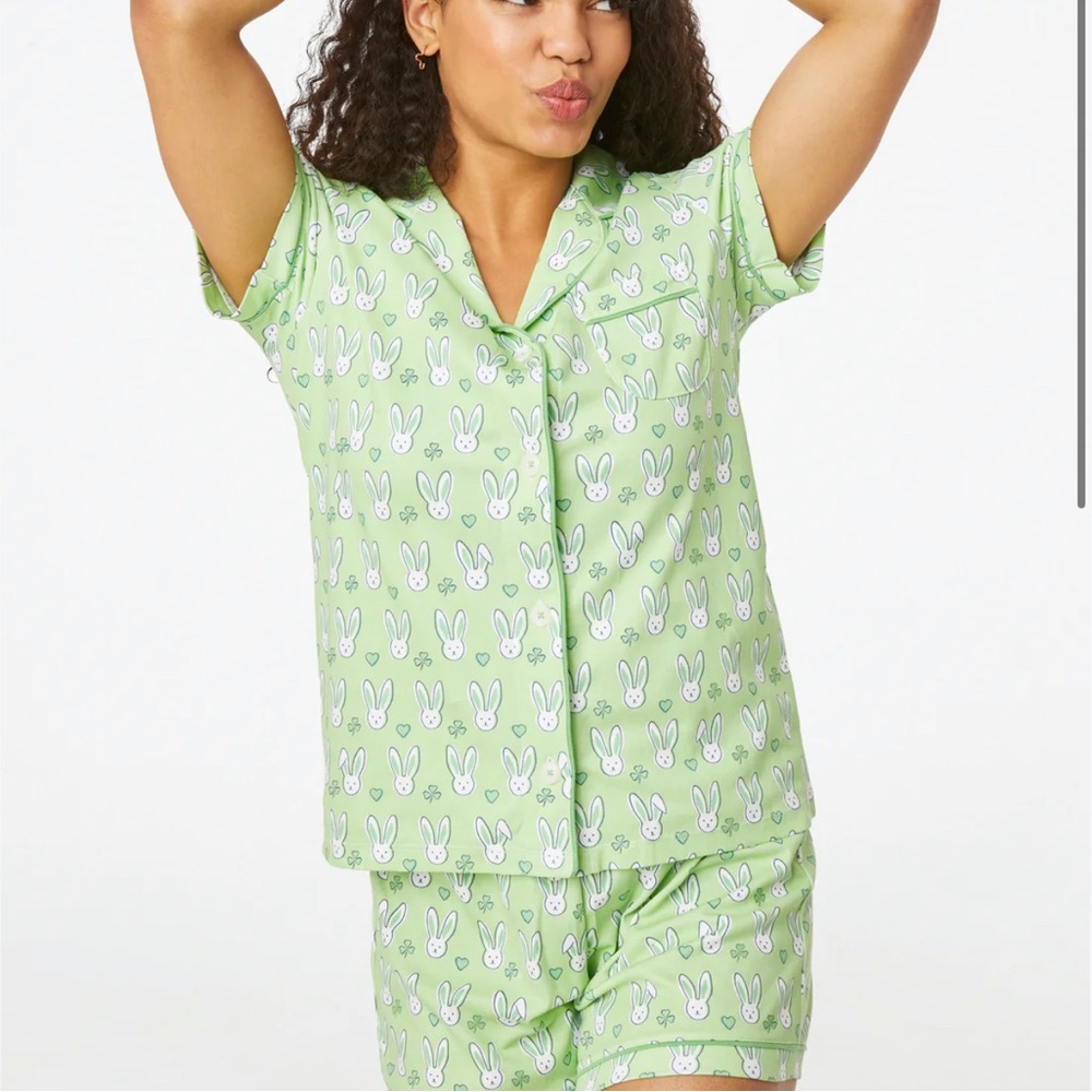 Brand New Bunny Luck Polo PJ 🐰 🍀